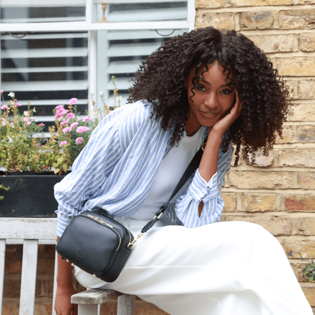 Chelsea midi crossbody luxe leather bag Black