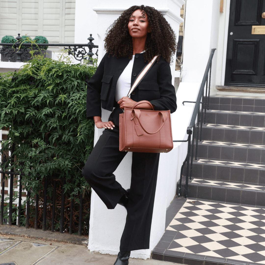 Medium Taylor Luxe leather Tote bag Tan