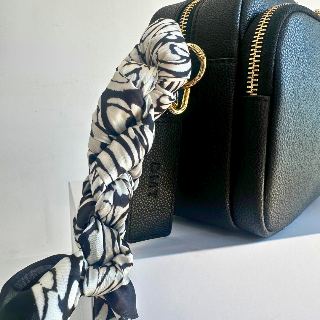 Chelsea Maxi crossbody luxe leather bag black