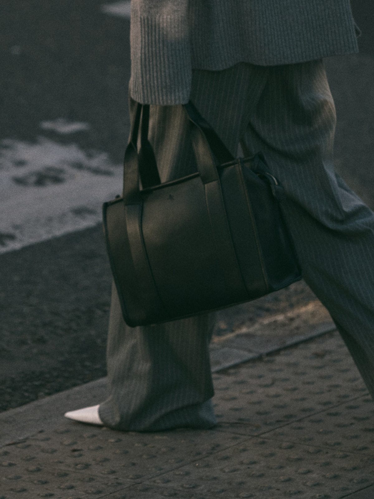 Black Medium Taylor Tote Bag - Vegan Leather *Pre - order* - JLR London
