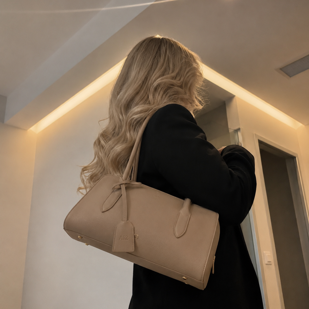 The Hampshire East West bag Dark Tan