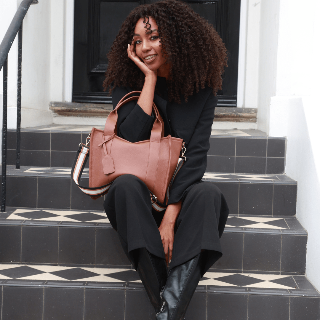 Medium Taylor Luxe leather Tote bag Tan