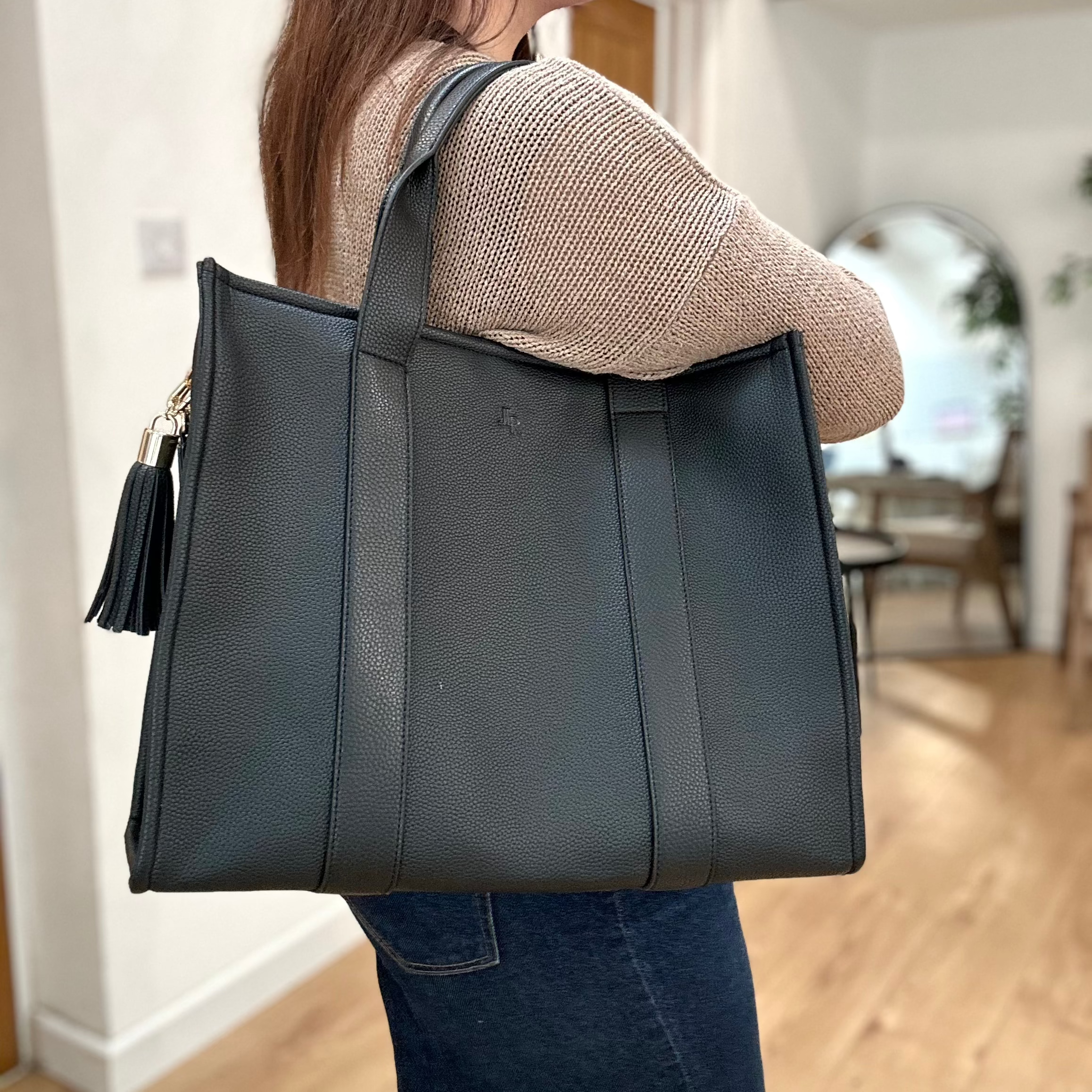 Taylor Maxi luxe leather tote bag Black