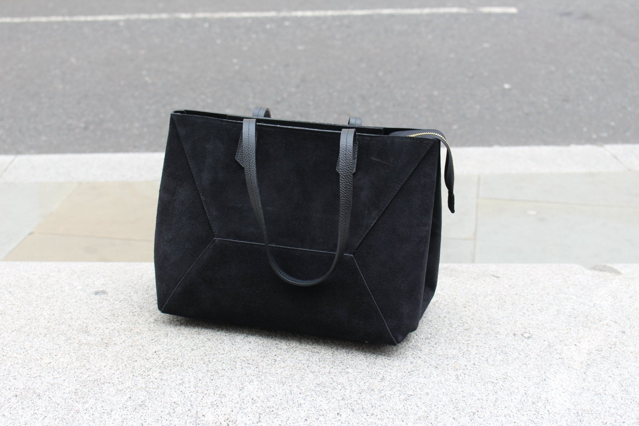 Antonio Large Luxe Leather and Suede Tote Bag - Black - JLR London