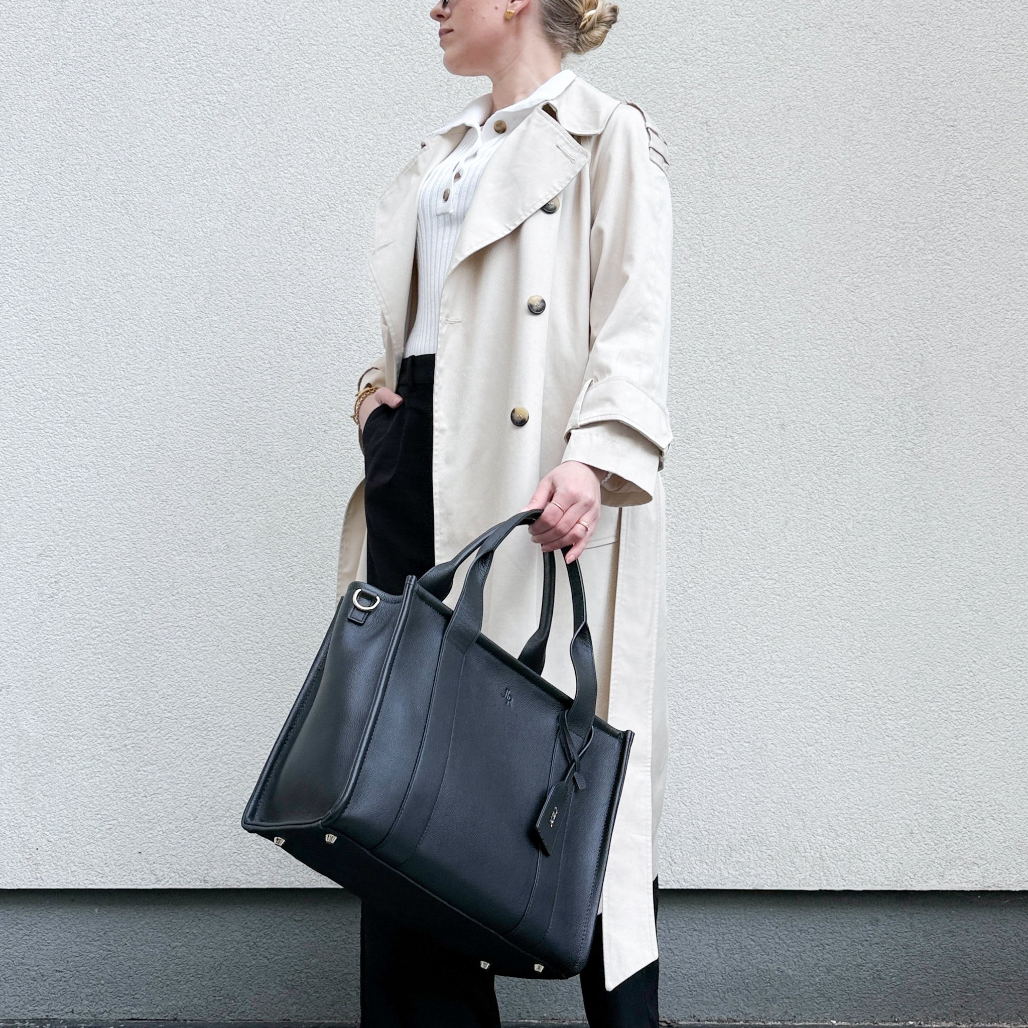 Medium Taylor luxe leather tote bag Black