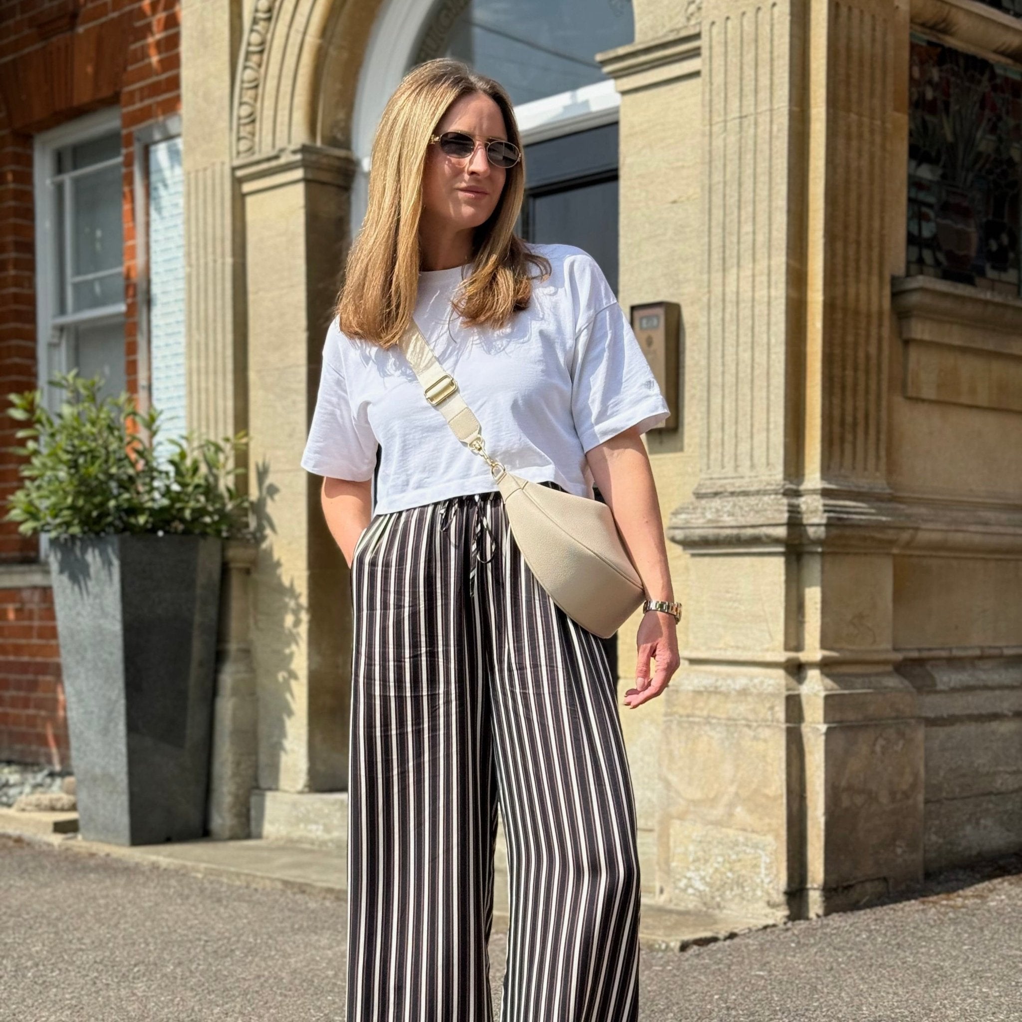 Islington Sling bag luxe leather - Ecru - JLR London