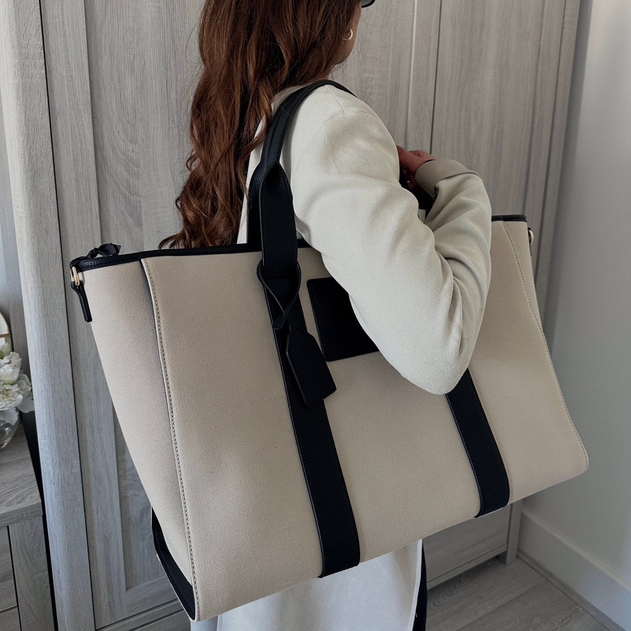 Santorini Maxi Luxe Vegan Leather And Canvas Tote Bag - Black - JLR London